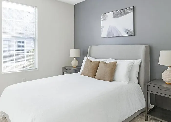 Apartment Landing Modern With Amazing Amenities Columbus