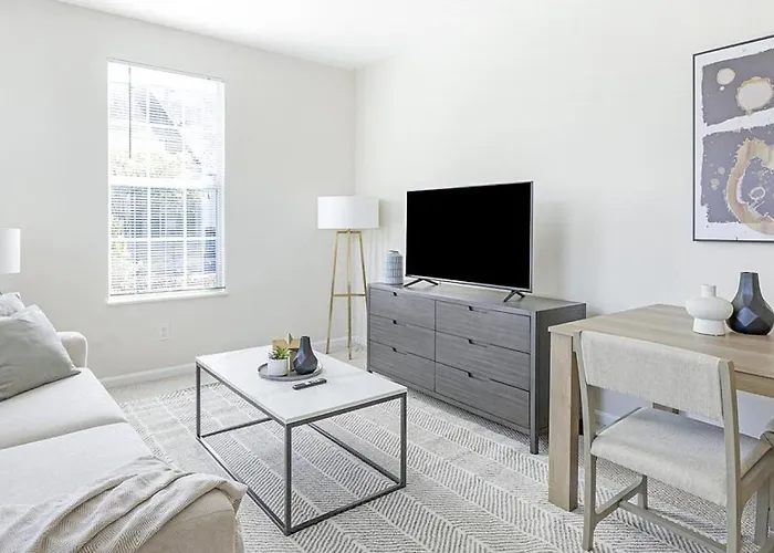 Apartment Landing Modern With Amazing Amenities